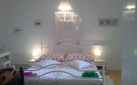 Apartment Lidija